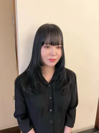 ロング カラー moco by doll所属・PON　ハイトーン ショートカット心斎橋のヘアスタイル