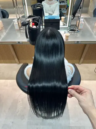 ロング ✨髪質改善特化✨副 店長椎葉信乃介のヘアスタイル