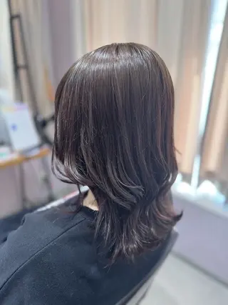 カラー 西原 愛紗のヘアスタイル
