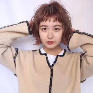 ミディアム 髙井 麻帆のヘアスタイル