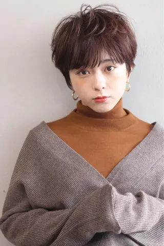 ショート カラー 柏 ウルフ/レイヤー 田中佐和🐺のヘアスタイル