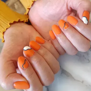 ネイル ジェヌインネイル 河内のネイルデザイン