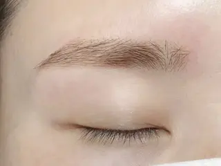 アイブロウ LunaBrow所属・Luna brow シュカのマツエク・マツパデザイン