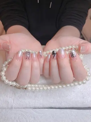 ミディアム ネイル 長さ出し専門 nynaのネイルデザイン