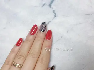 ネイル ネイルリボン 受付スタッフのネイルデザイン