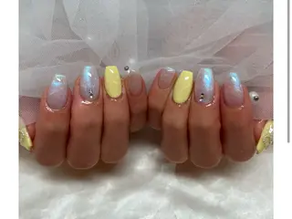 ネイル Raviy 渋谷所属・🎀𝐶𝐻𝐼𝑆 𝐴𝑇𝑂🎀のネイルデザイン