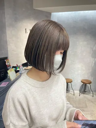 ミディアム Cielro【 シェイロ 】所属・Cielro/ダブル カラー/西田咲希のヘアスタイル