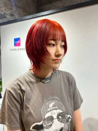 ミディアム ユナ🎀レイヤー /韓国/ハイトーンのヘアスタイル