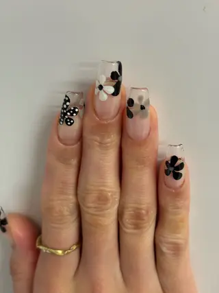 ネイル 甲村 未玖のネイルデザイン