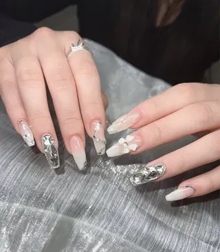 ネイル Lee Nailsのネイルデザイン