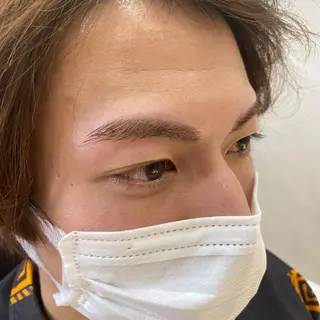 メンズ Eyore 櫻木 沙羅の眉毛・アイブロウイメージ