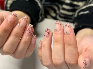 ネイル 🫧ユキ🫧 持込OK/平日夜&土のネイルデザイン