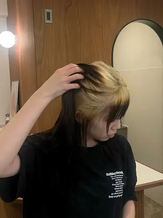 ロング SEE-SAW． MANAKAのヘアスタイル