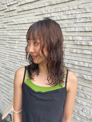 セミロング パーマ フェイスヘアークリエイション所属・大形 誉のヘアスタイル