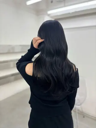 ロング カラー 暗髪／艶髪／渋谷/ モモカ🎀のヘアスタイル