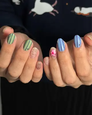 ネイル MISATO ネイリスト福岡/薬院のネイルデザイン