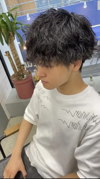 ミディアム パーマ メンズ メンズ専門サロン wokeのヘアスタイル