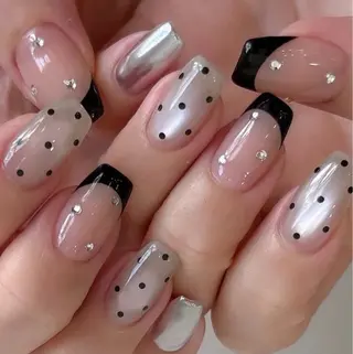 ネイル クイーンズネイル銀座所属・Queeens nailのネイルデザイン