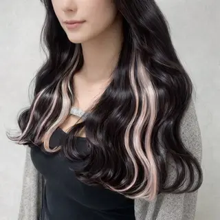 ロング カラー nameless髪質 改善ブリーチ心斎橋のヘアスタイル