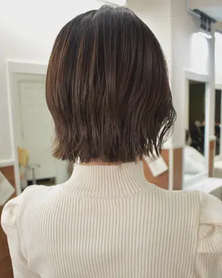 ミディアム カラー レイヤーボブ/ 艶カラー/サナ🌼のヘアスタイル