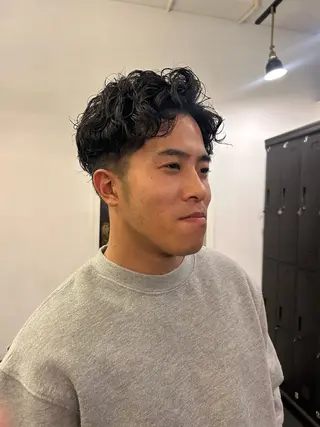 パーマ メンズ COMEG HEAD 上乃裏所属・宮前 芽衣のヘアスタイル