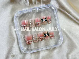 ネイル July Salonのネイルデザイン