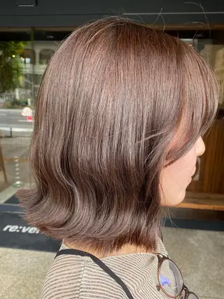 カラー CAFE  and  HAIR  SALON  re:verb所属・今枝莉菜 上品なツヤカラーのヘアスタイル
