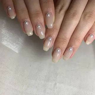 ネイル repos~ルポ~所属・里見 麗のネイルデザイン