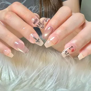 ネイル hohomi .のネイルデザイン