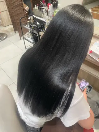 カラー ナカタ ユウナのヘアスタイル