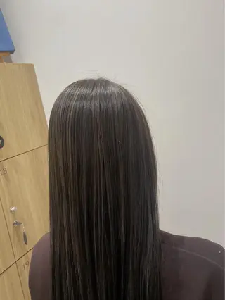 ロング カラー 透明感カラー 天羅のヘアスタイル