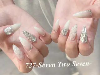 ネイル 727 nailのネイルデザイン