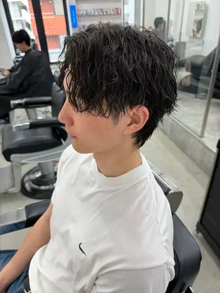 ショート カラー パーマ ヘアアレンジ メンズ 亀井隆汰/メンズ専門 パーマ特化美容師のヘアスタイル