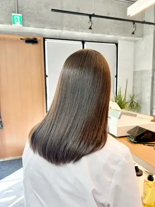 セミロング OAK溝の口 天使の輪👑YUKIのヘアスタイル