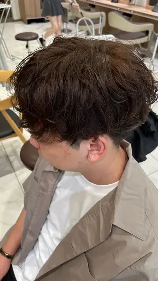 パーマ メンズ 【メンズパーマ✨️ フェザーパーマ】岩城のヘアスタイル