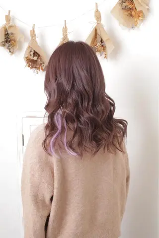 セミロング カラー パーマ ヘアアレンジ メンズ 推し活専用 【派手髪】飯野ゆかりのヘアスタイル