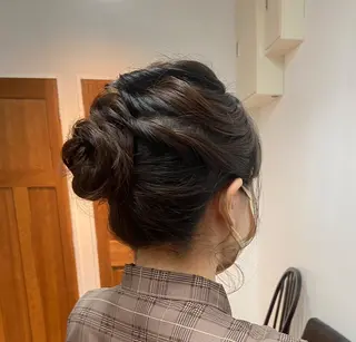 ミディアム カラー ヘアアレンジ 安岡美咲✂︎ 艶カラー/髪質改善のヘアスタイル