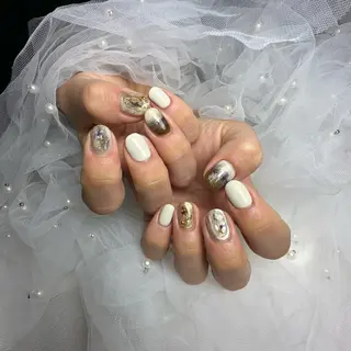 ネイル repos~ルポ~所属・里見 麗のネイルデザイン