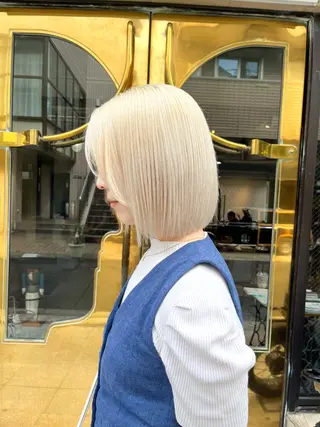 ミディアム カラー 似合わせハイトーン 🍯ayumi🍯のヘアスタイル