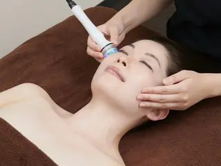 GLÜCK（グリュック）新宿店所属・Glück新宿店 【グリュック 】のエステ・リラクイメージ