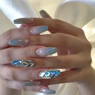 ネイル Ravlu所属・アラカキ アンジュのネイルデザイン