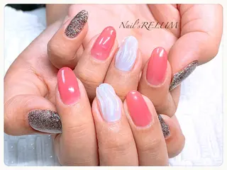 ネイル THECOLORS所属・近貞 莉奈のネイルデザイン