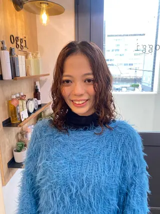ミディアム 🖤🌀くるくる パーマ🌀🖤ayaのヘアスタイル