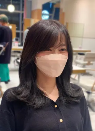 ミディアム カラー ヘアアレンジ 内田 志乃のヘアスタイル