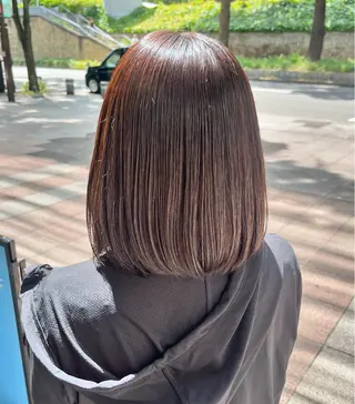 ミディアム 中山 優里のヘアスタイル