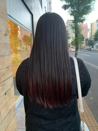 カラー 三品 早妃のヘアスタイル