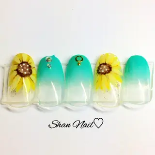 ネイル Shan Nailのネイルデザイン