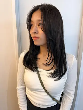 ミディアム カラー レイヤーカット/韓国 ヘア/ honokaのヘアスタイル