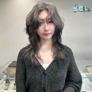 ロング カラー ツヤハイトーン/ レイヤー💫mayuのヘアスタイル