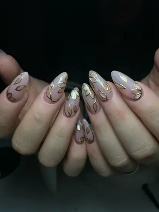 ネイル Isinha Nailsのネイルデザイン